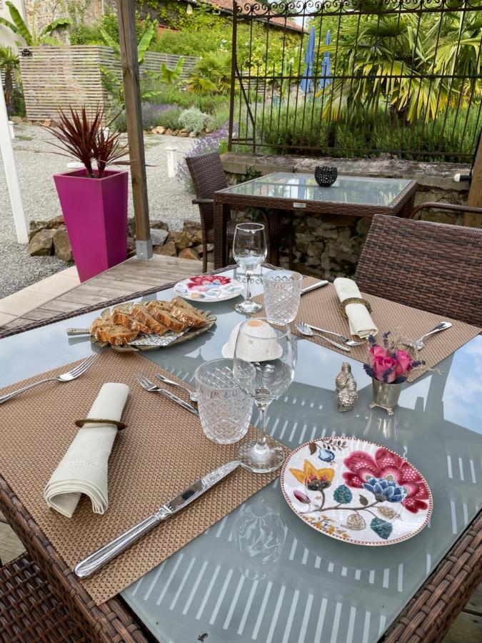 Maison Hirondelles Hotes Mezieres-sur-Issoire ภายนอก รูปภาพ