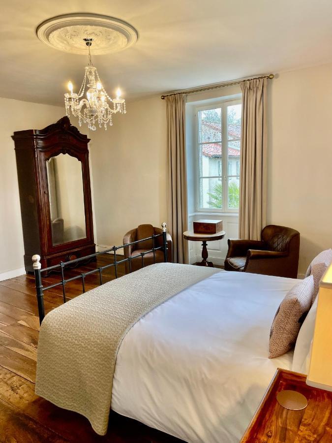 Maison Hirondelles Hotes Mezieres-sur-Issoire ภายนอก รูปภาพ