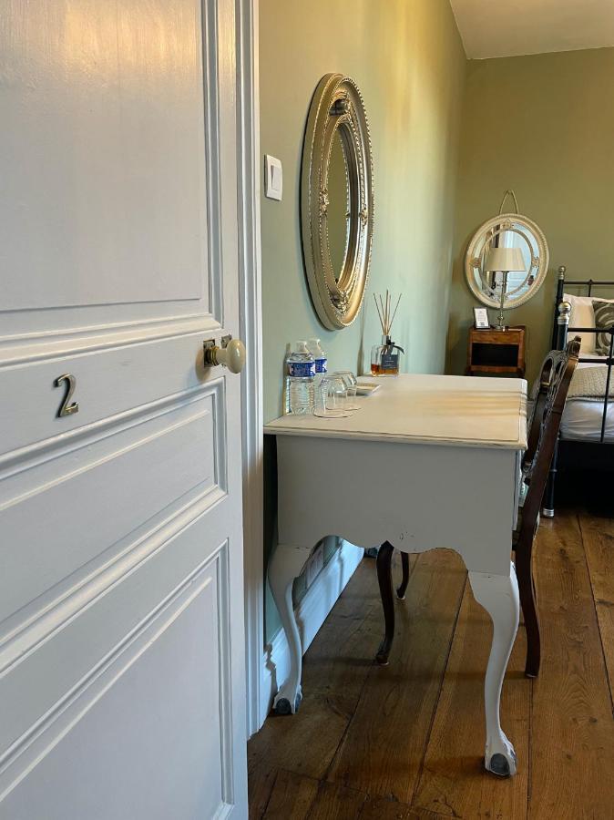 Maison Hirondelles Hotes Mezieres-sur-Issoire ภายนอก รูปภาพ
